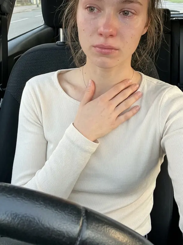 Maya: car selfie